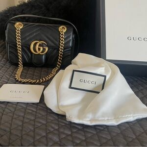 Gucci Black Quilted Leather GG Marmont Shoulder Bag with Gold Chain
